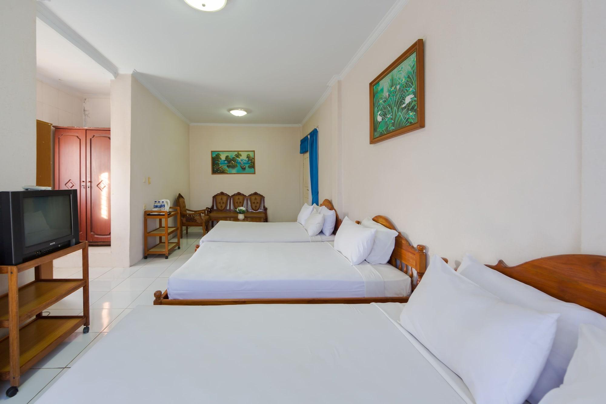 โอโย 3134 ปุรี ตามู โฮเต็ล Hotel จิมบาราน ภายนอก รูปภาพ