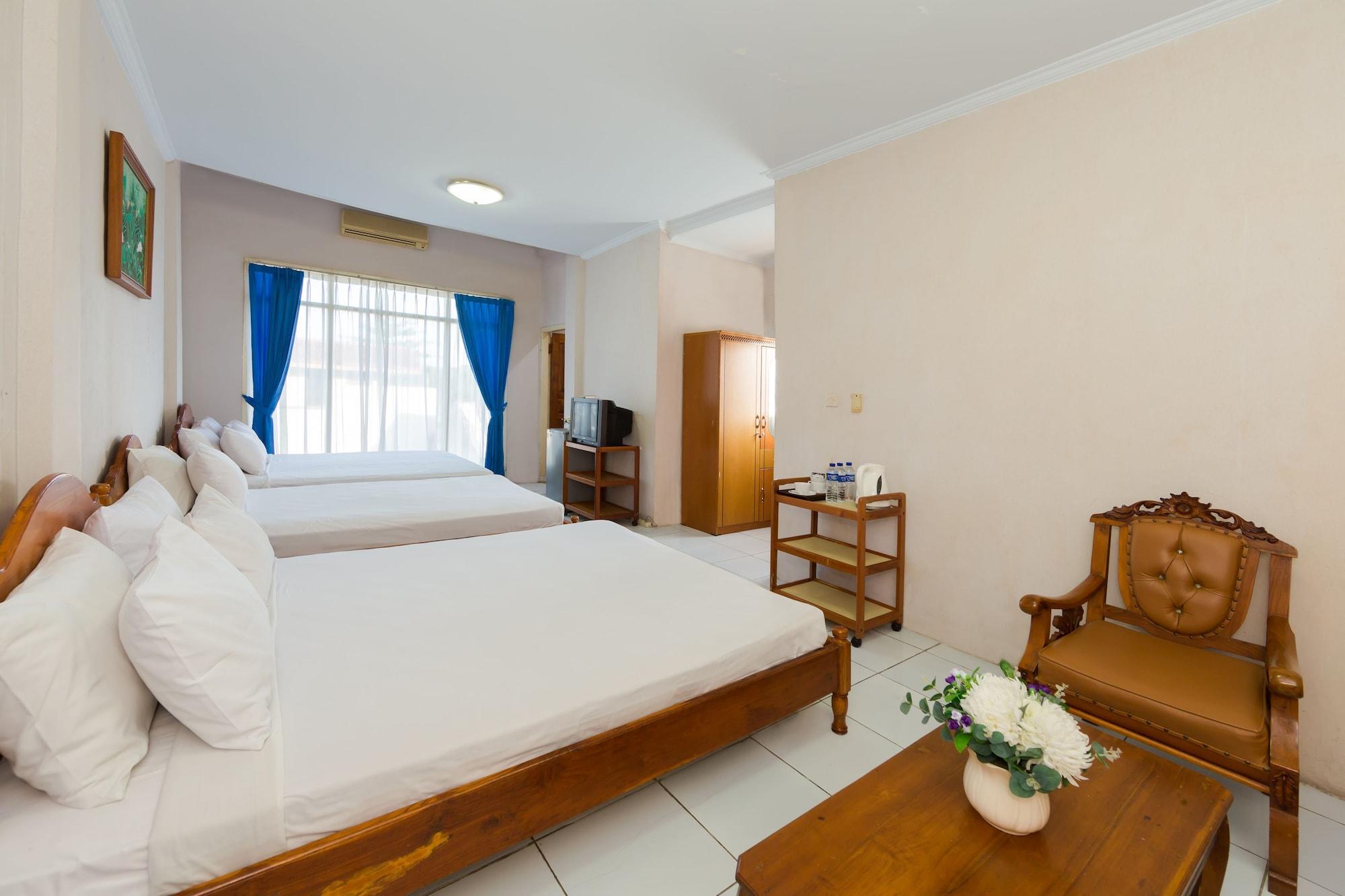 โอโย 3134 ปุรี ตามู โฮเต็ล Hotel จิมบาราน ภายนอก รูปภาพ