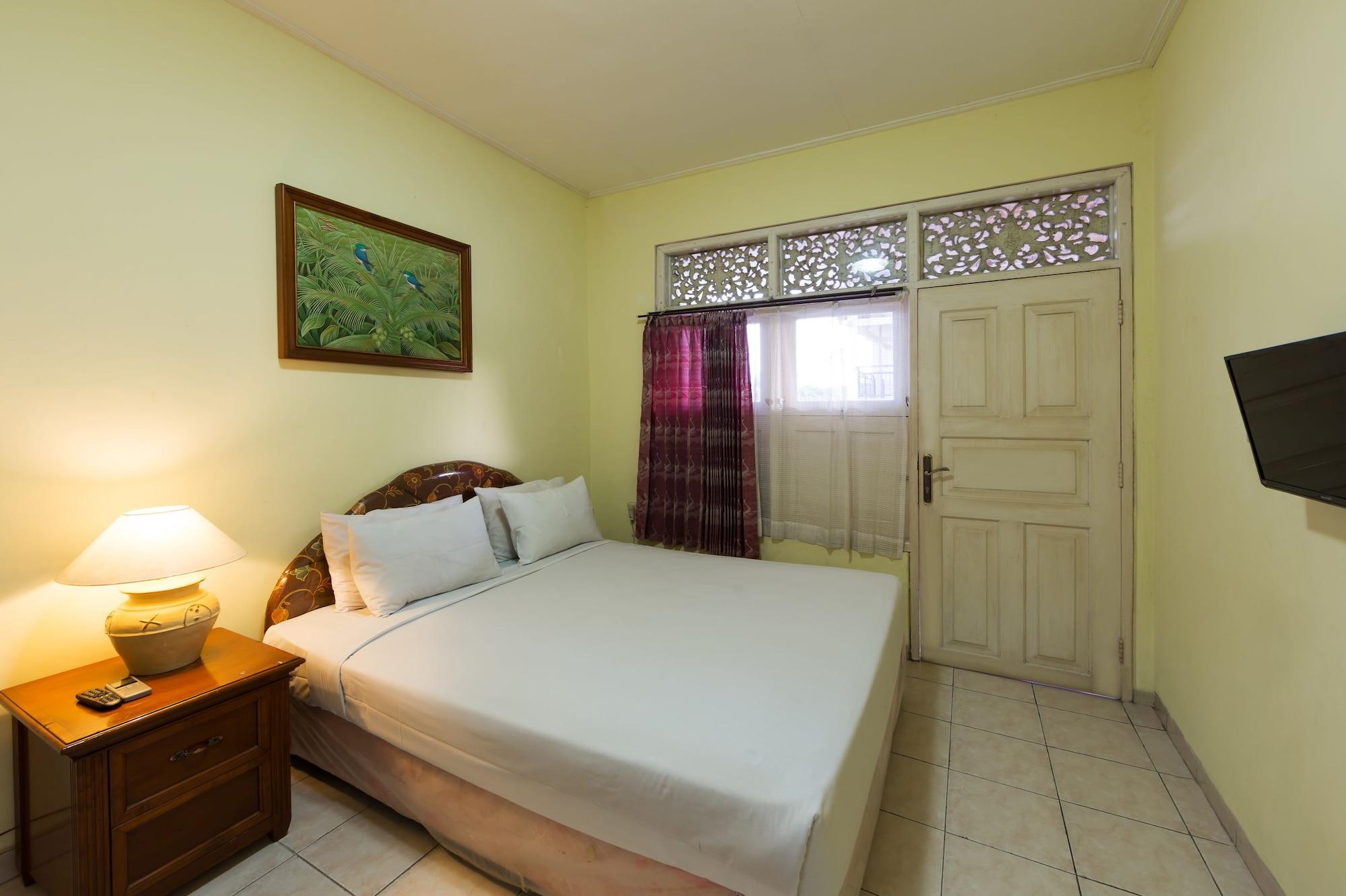 โอโย 3134 ปุรี ตามู โฮเต็ล Hotel จิมบาราน ภายนอก รูปภาพ