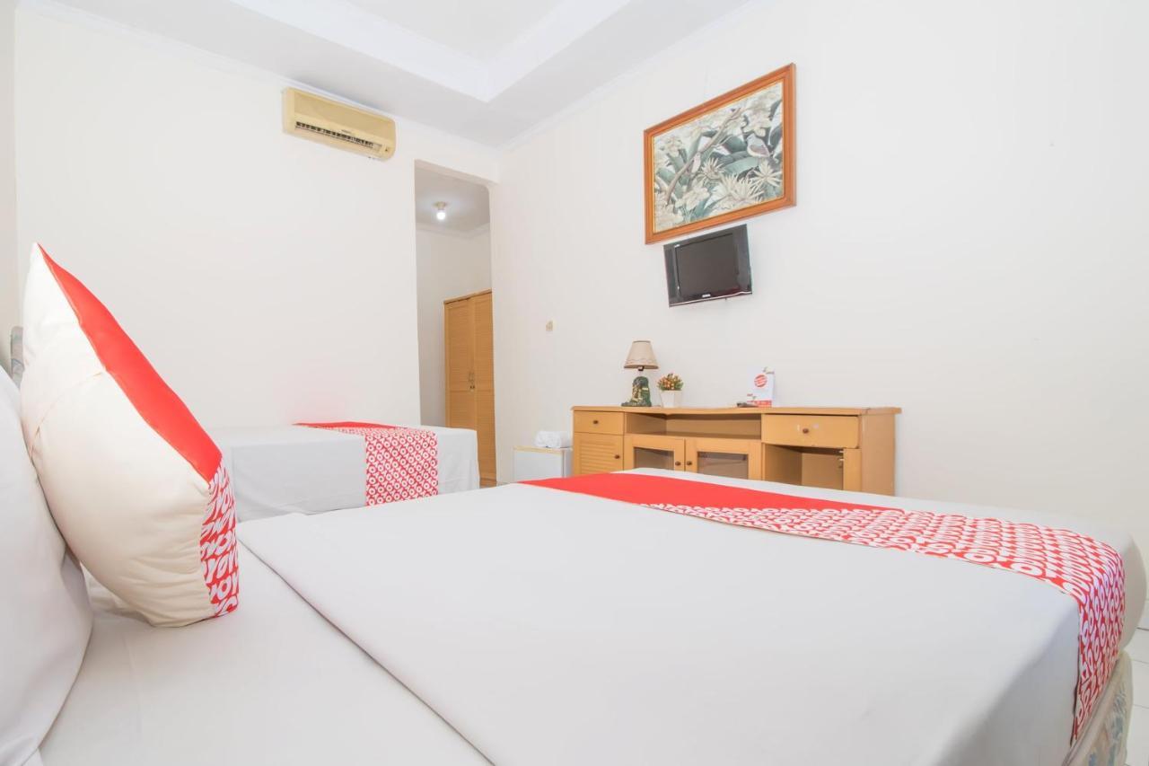 โอโย 3134 ปุรี ตามู โฮเต็ล Hotel จิมบาราน ภายนอก รูปภาพ